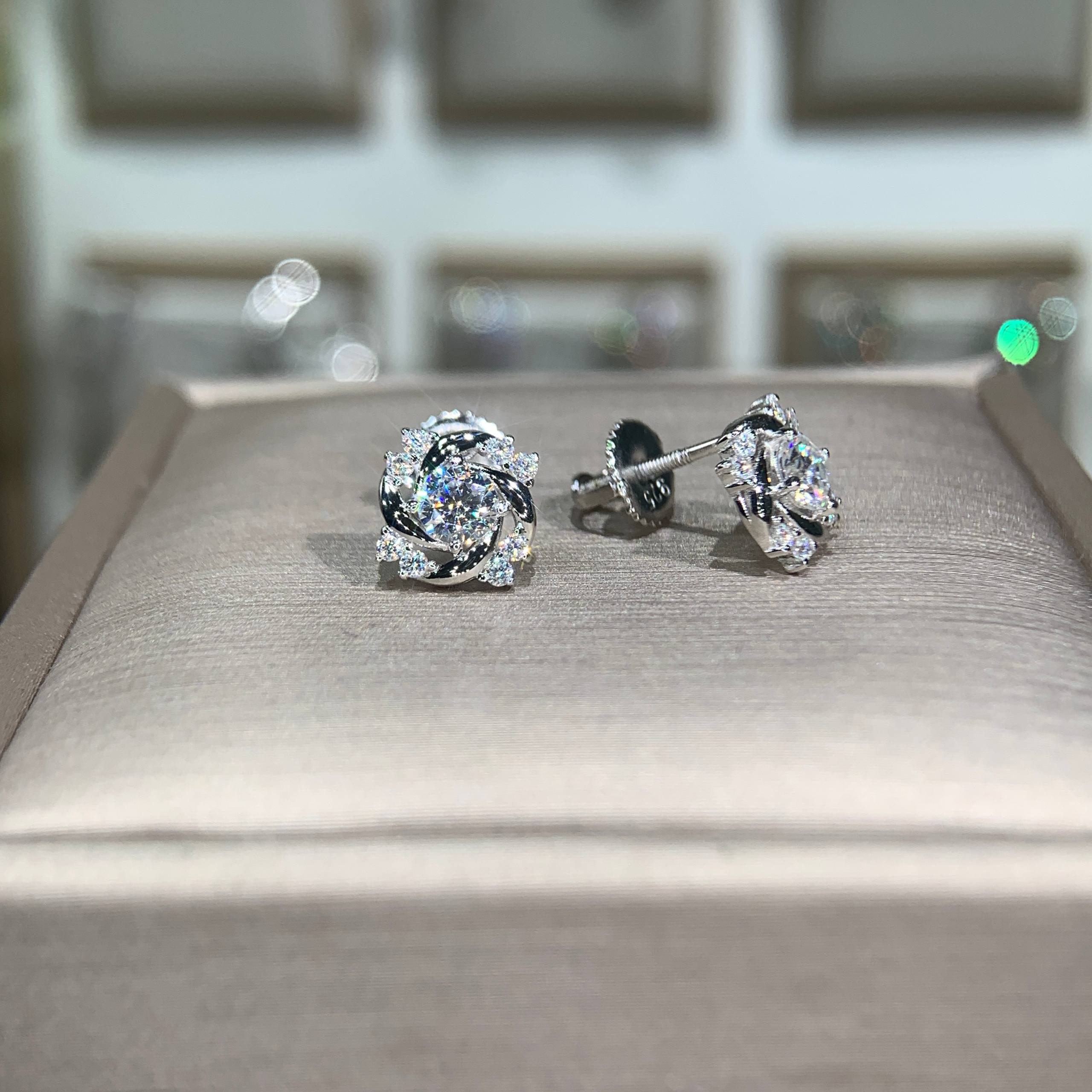 Bông tai kim cương Moissanite GRA (K99) - Ảnh 2