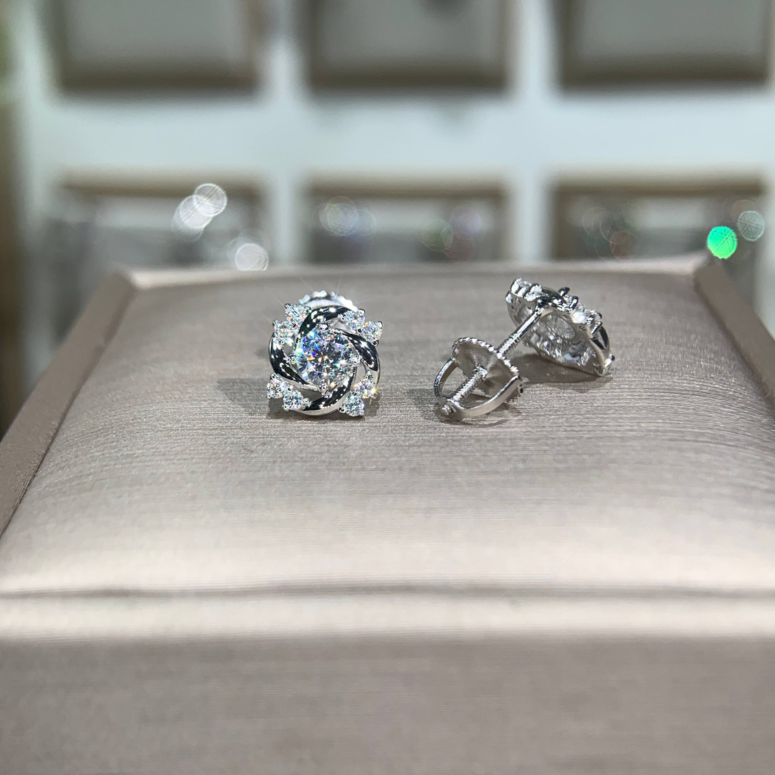 Bông tai kim cương Moissanite GRA (K99) - Ảnh 6