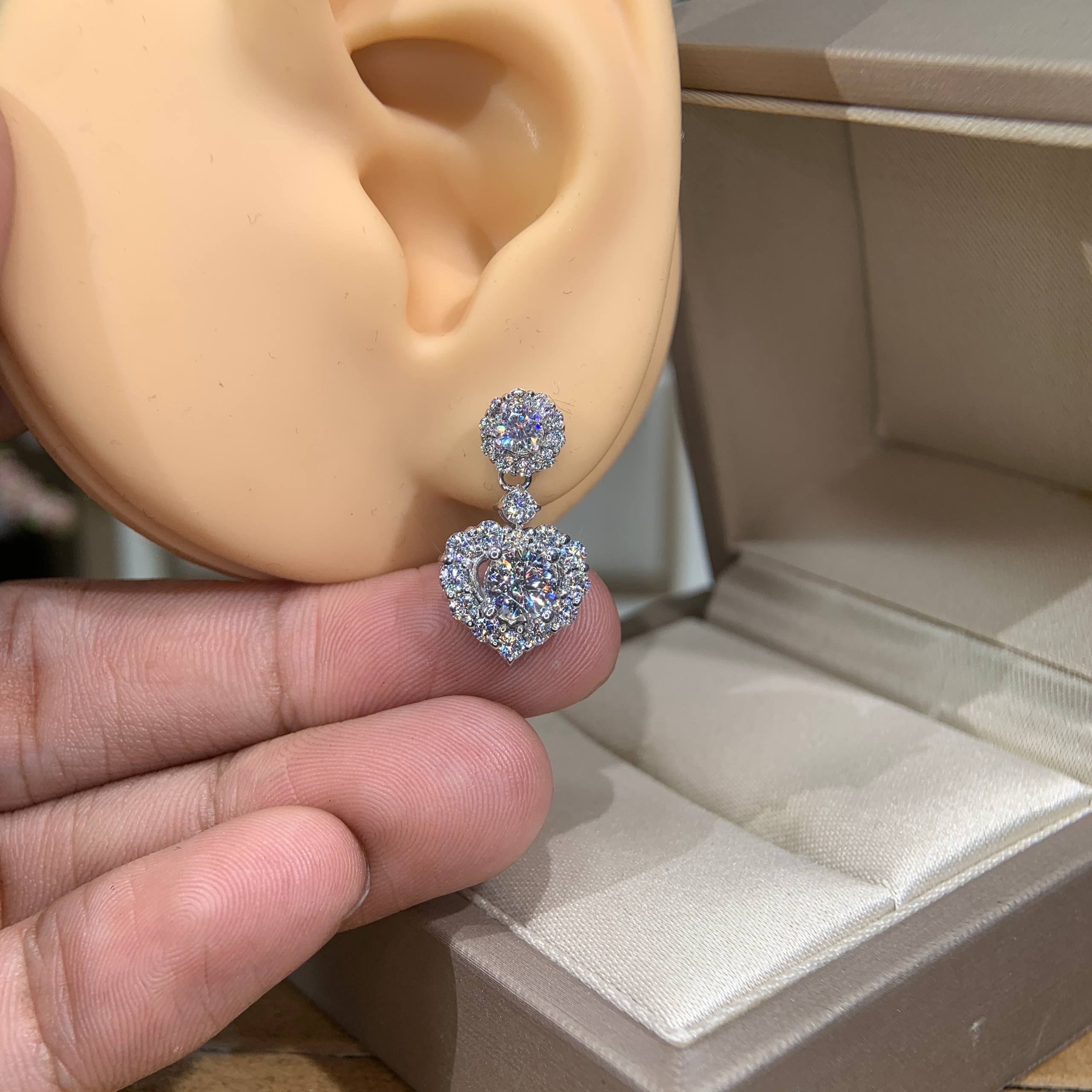 Bông tai kim cương Moissanite GRA (A476) - Ảnh 3
