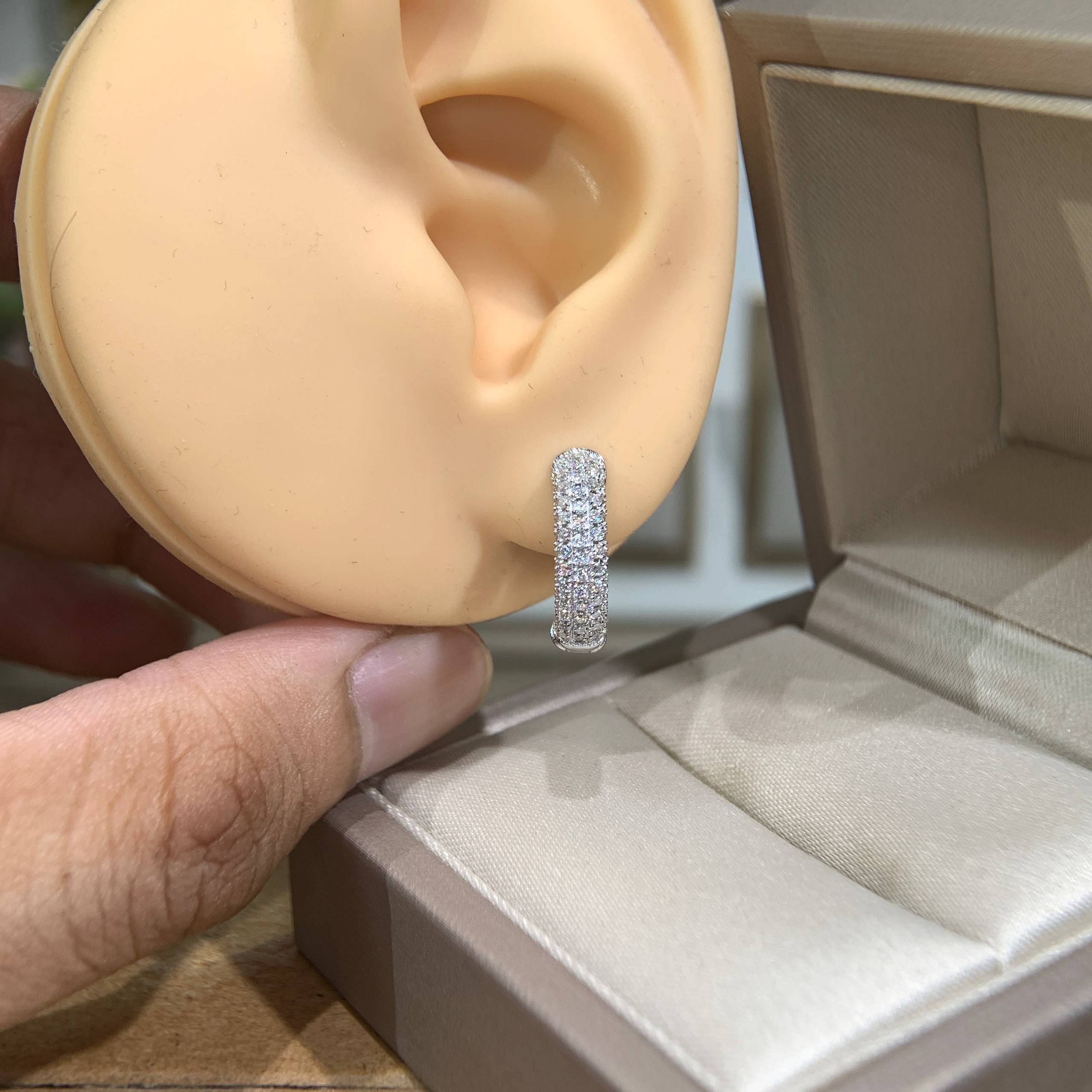 Bông tai kim cương Moissanite GRA (A614) - Ảnh 3