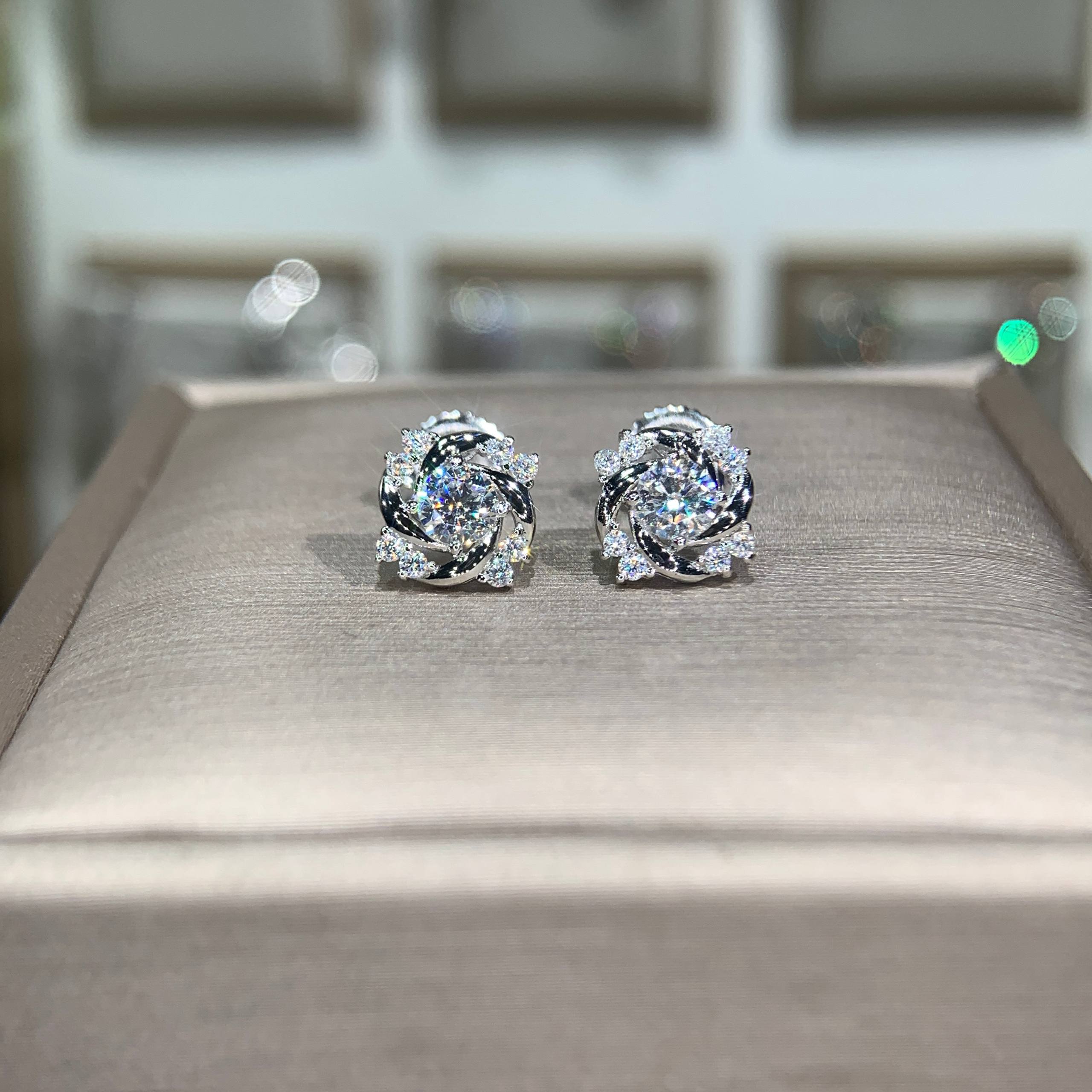 Bông tai kim cương Moissanite GRA (K99) - Ảnh 3